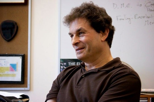 Richard Kaner, a professor in chemistry and biochemistry, received the Royal Society of Chemistry’s 2018 Centenary Prize for his research on energy harnessing and storage.