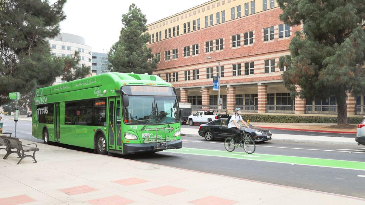 Culver City bus in Westwood Plaza